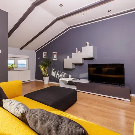 Hana Apartament Crikvenica