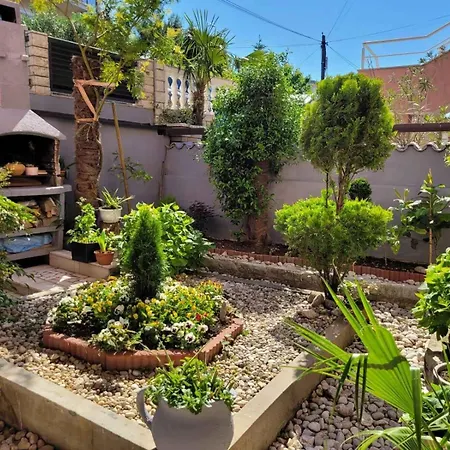 Hana Apartament