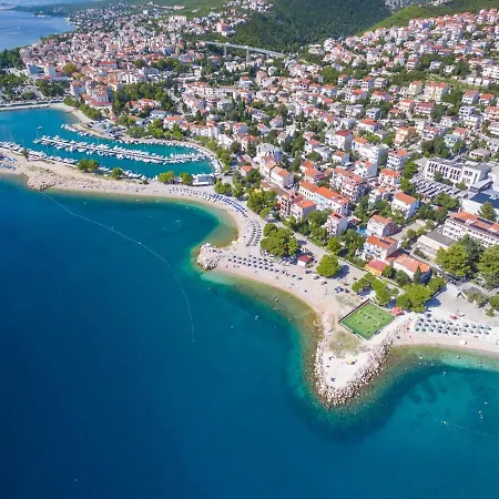 Hana Crikvenica